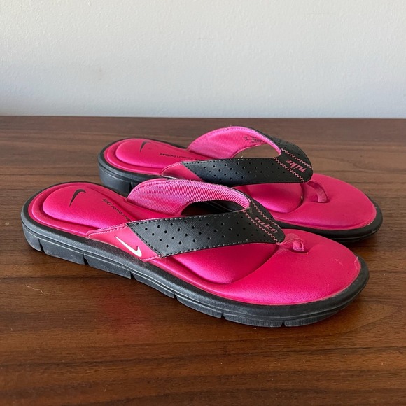 Nike Comfort Footbed Flip Flops Sandals Women's Size 9 Pink Black Cushioned - Picture 1 of 8